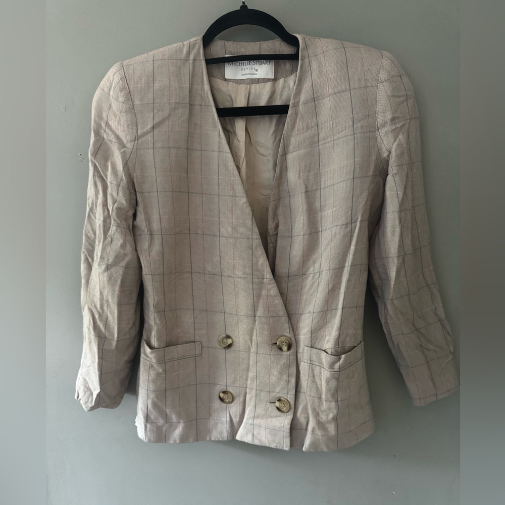 Michelle Stuart Light Tan Checkered Blazer
